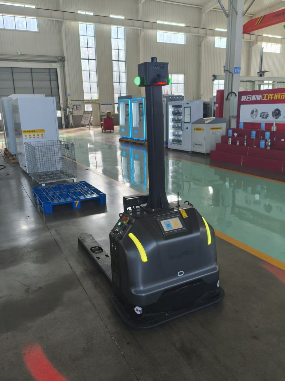 AGV stacker with mast