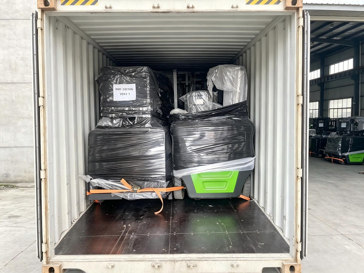 Load secured for sea freight